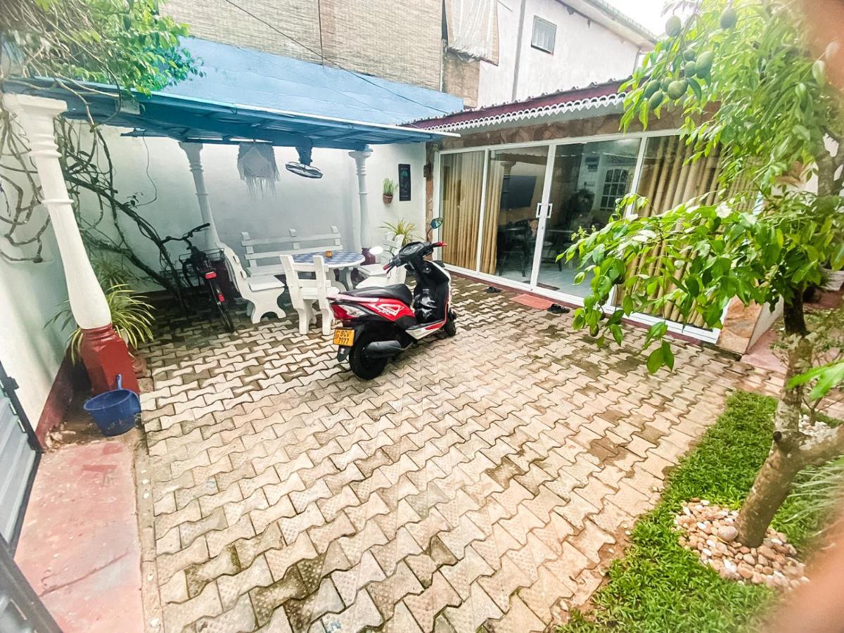 Silvas Surf Home Weligama Kültér fotó